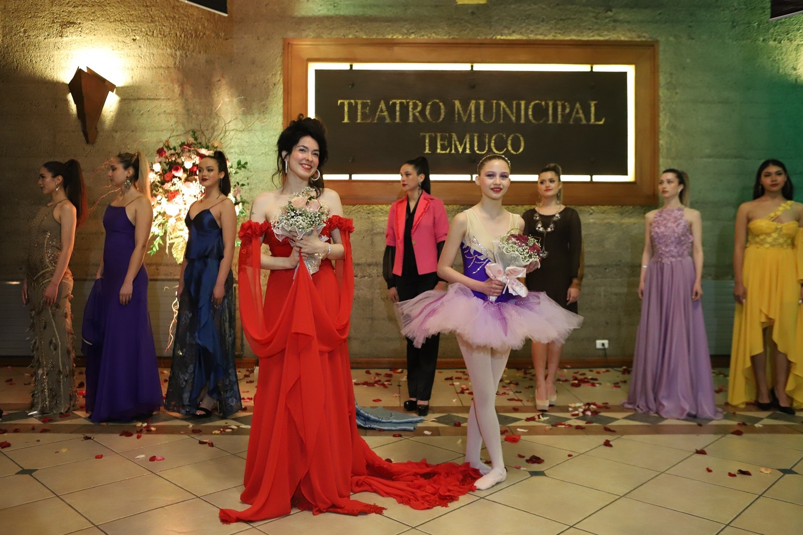 FOTO lanzamiento el arte se viste a la moda 1