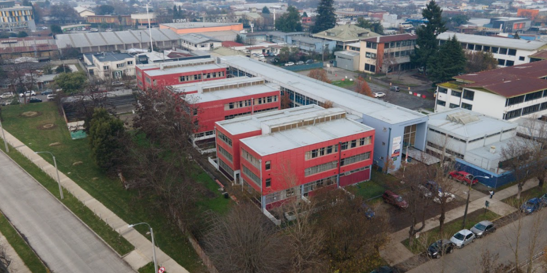 fotoLiceo-1071×535-1