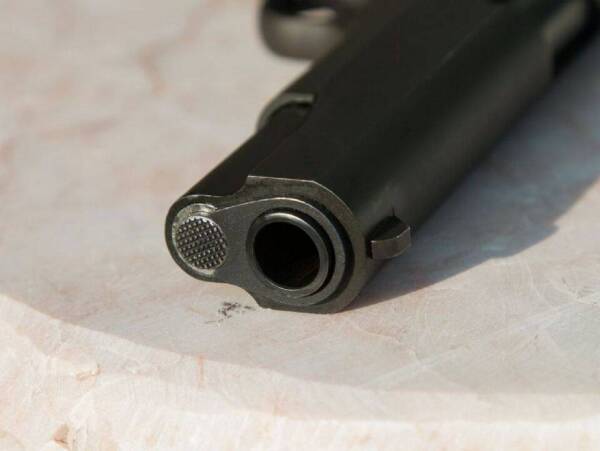 Pistola