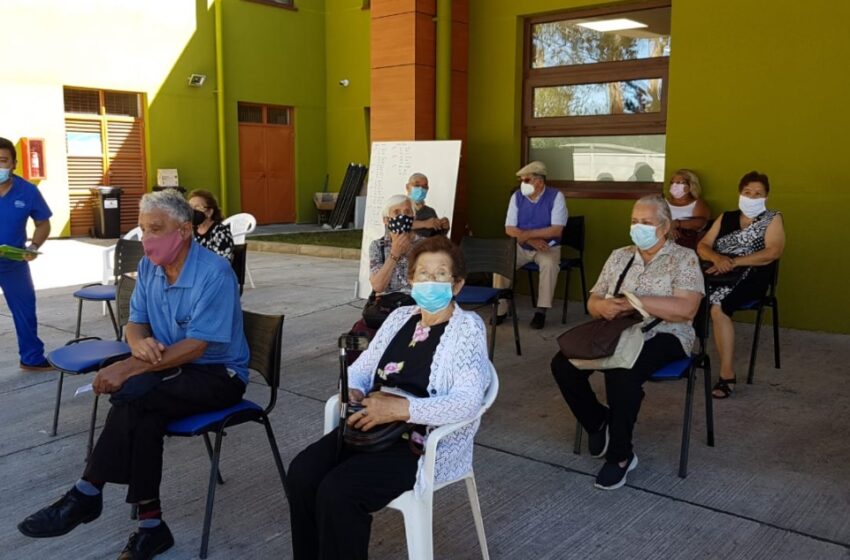  544 Adultos Mayores se Vacunaron Entre Jueves y Viernes en Pitrufquén Contra el Covid-19