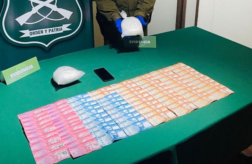  Detienen a Conductor con más de 2 kilos de Cocaína en Barros Arana