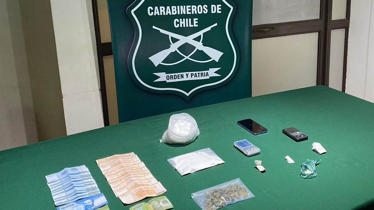 Carabineros del OS-7 decomisan 1.500 dosis de cocaína en Villarrica