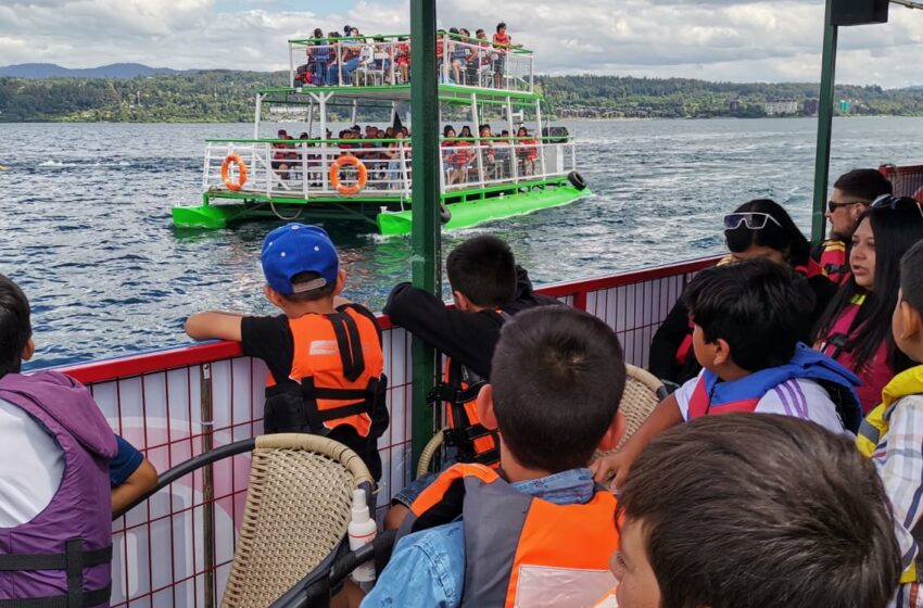  Cerca De 500 Niños De Villarrica Disfrutaron De Paseos En Catamarán A Isla Aillaquillen