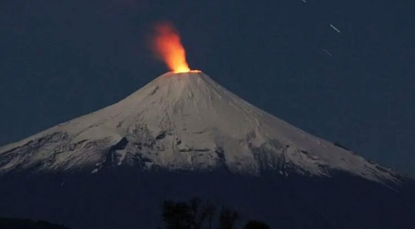  Nuevas Y Más Fuertes Explosiones En El Volcán Villarrica Durante Madrugada De Este Lunes