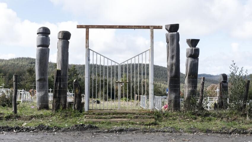  En Saavedra Gobernador Firma Entrega De Recursos Para Mejoramiento De Tres Cementerios Indígenas