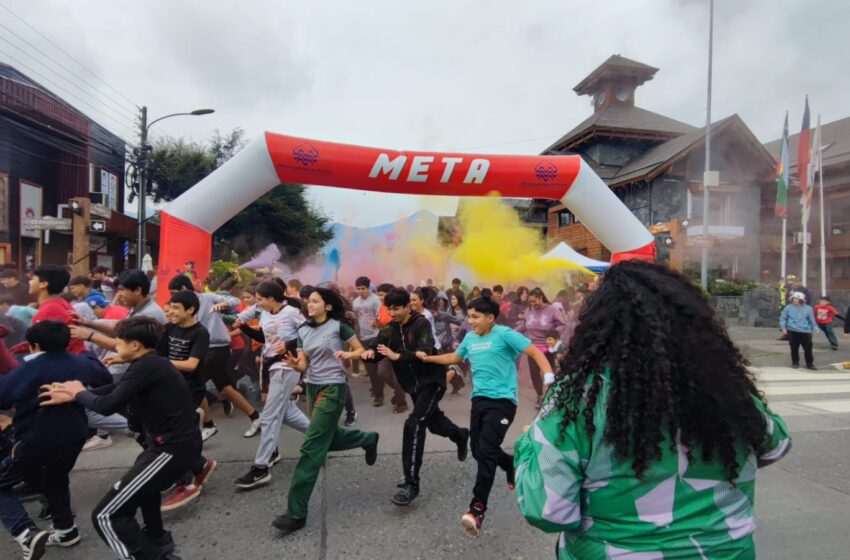  Más De 1.500 Estudiantes Participaron De La “Gran Corrida Del Color” En Pucón