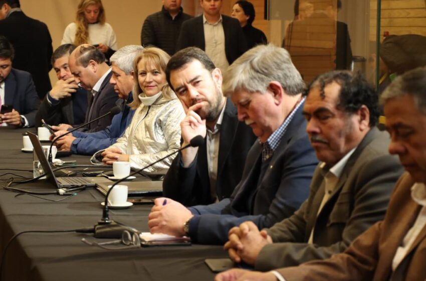  22 Alcaldes Visitaron Al Gobernador Luciano Rivas Y Le Manifestaron Apoyo ante Acusaciones