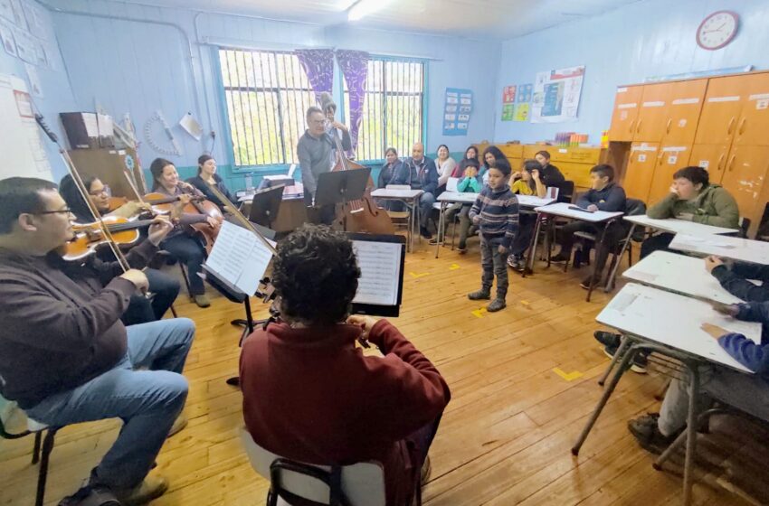  Orquesta Filarmónica De Temuco Compartió Experiencias Musicales Con Alumnos De La Escuela Rural Lircay