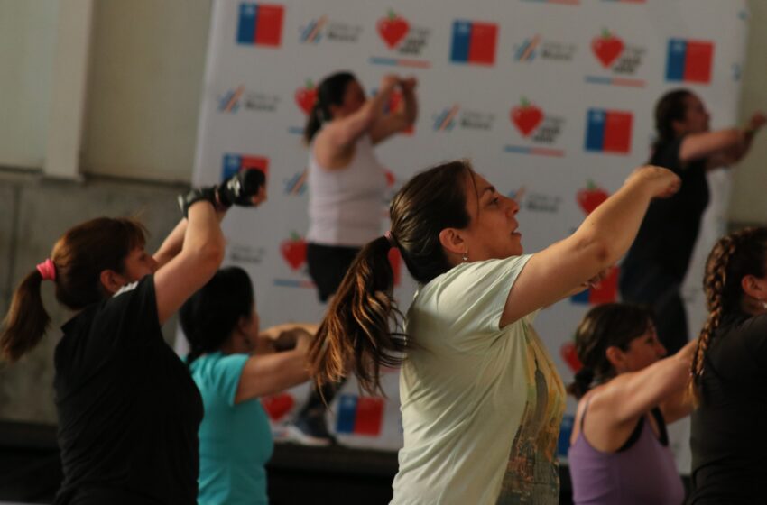 Conmemoración del día internacional de la mujer con evento masivo fitness en Temuco