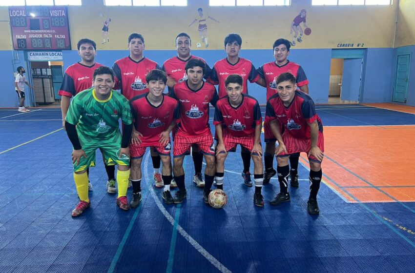  El corazón del futsal late en Pitrufquén: La historia de Felipe Villarroel y su equipo