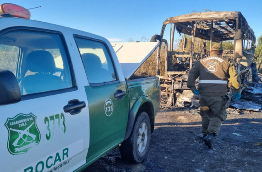 Ataque En La Araucanía: Queman Bus Que Trasladaba A Trabajadores Agrícolas En Perquenco