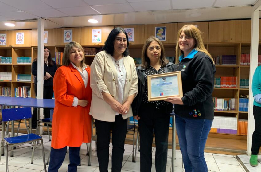  Reconocen a encargadas cra de La Araucanía en el día de las bibliotecas escolares