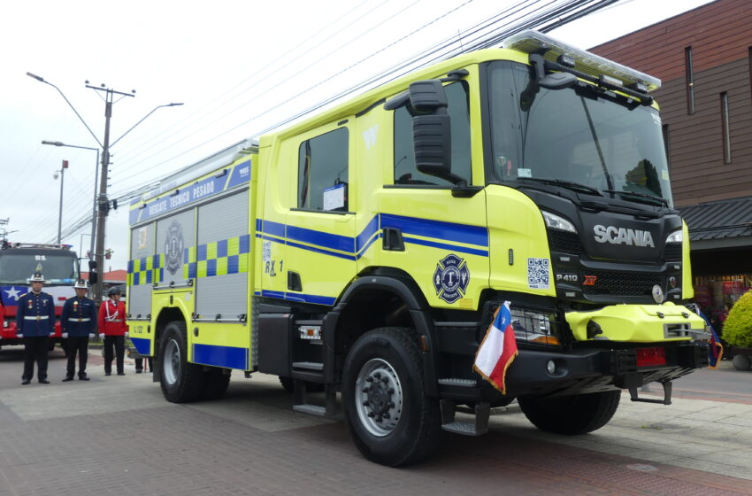  Bomberos De Villarrica Recibe Moderno Carro De Rescate Para Vehículos De Gran Envergadura