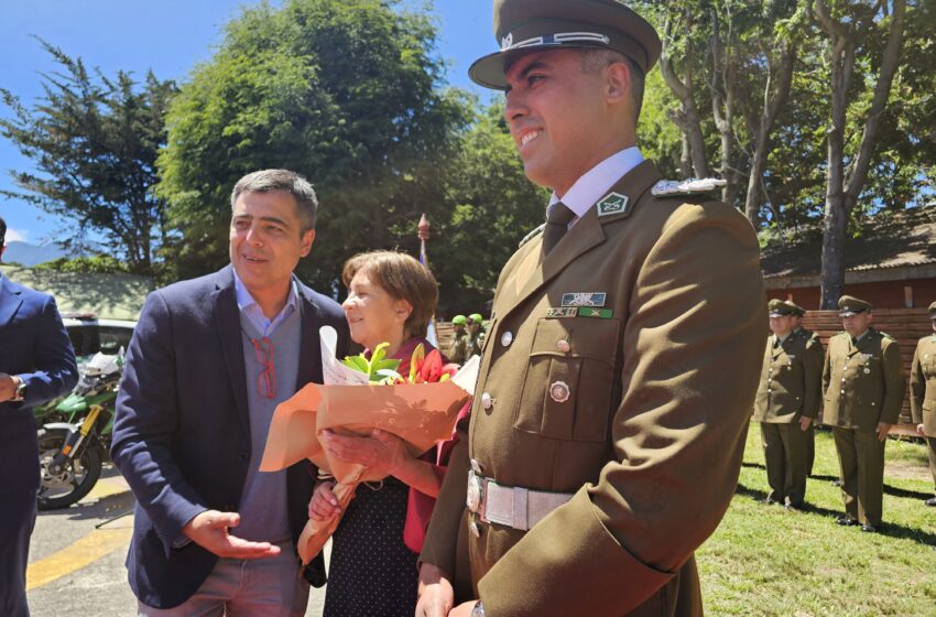  Capitán De La Novena Comisaría De Pucón Gerard Salazar Recibe Ascenso A Mayor De Carabineros